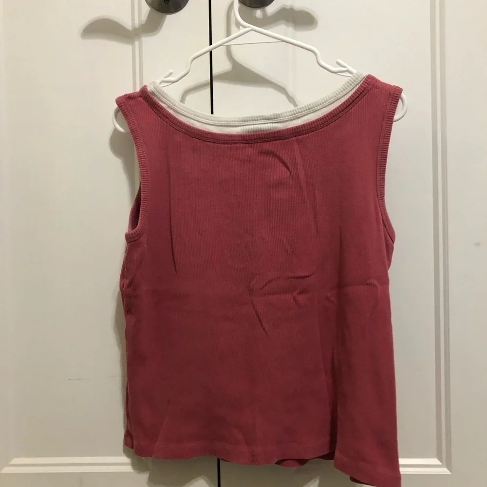 Women’s size medium pink and white layered tank top - Picture 4 of 4